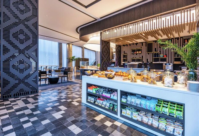 בית מלון כפרי Hilton Bogota Corferias