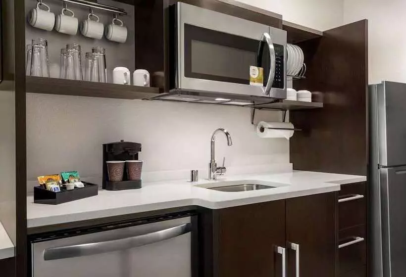ホテル Home2 Suites By Hilton Madison Central Alliant Energy Center