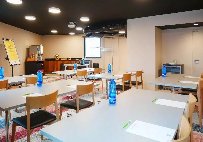 ホテル Ibis Styles Paris Meteor Avenue D'italie