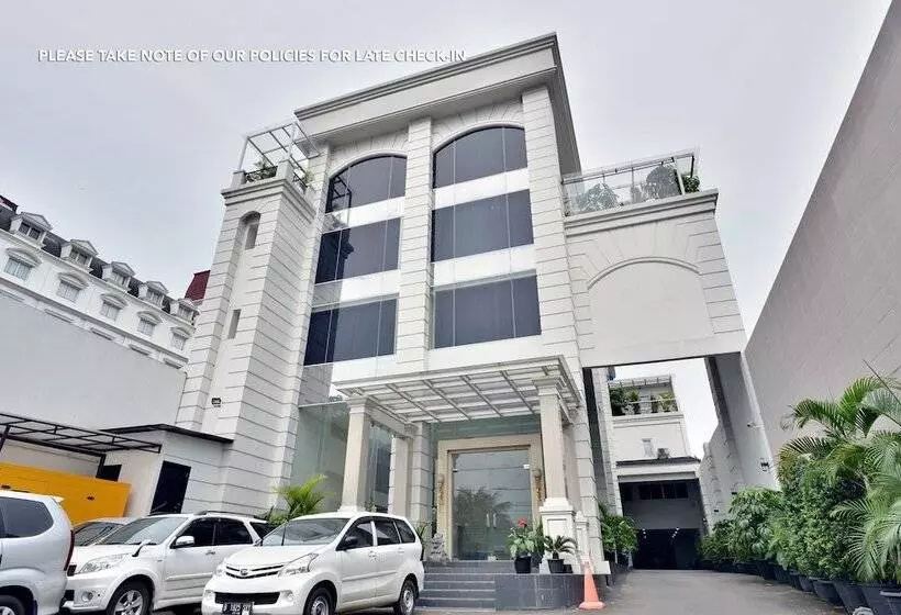 ホテル Kemang Eleven