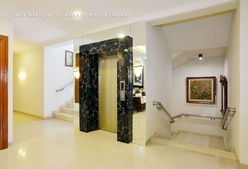 فندق Kemang Eleven