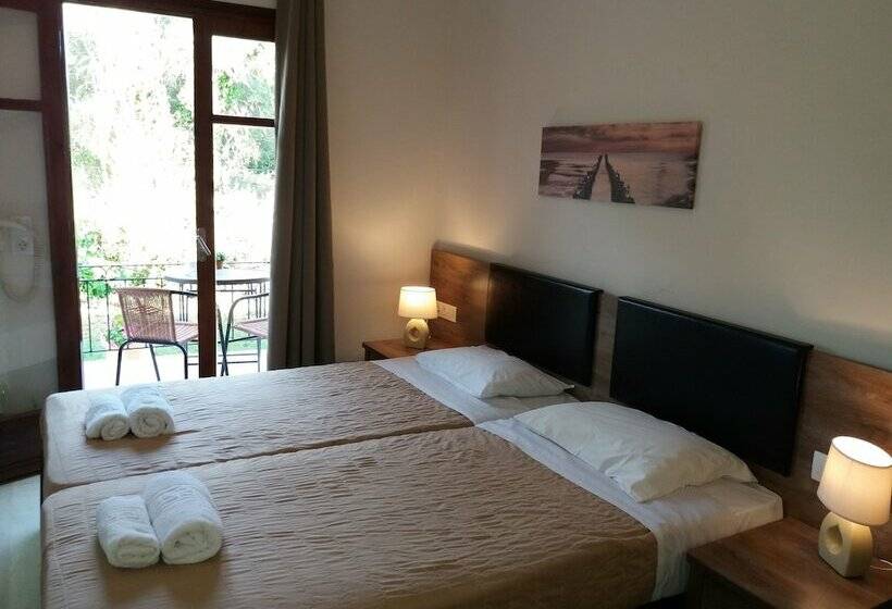 酒店 Mileona Rooms