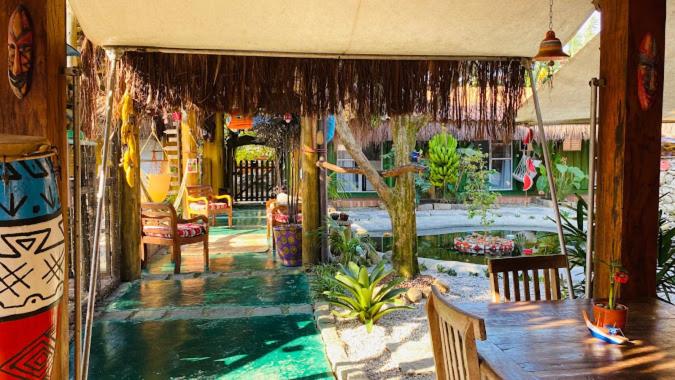 هتل Pousada Papaya Container