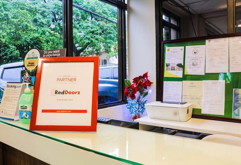 Hotelli Reddoorz @ Junquera Extension Cebu