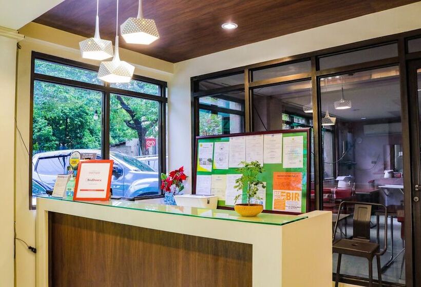 Hotelli Reddoorz @ Junquera Extension Cebu