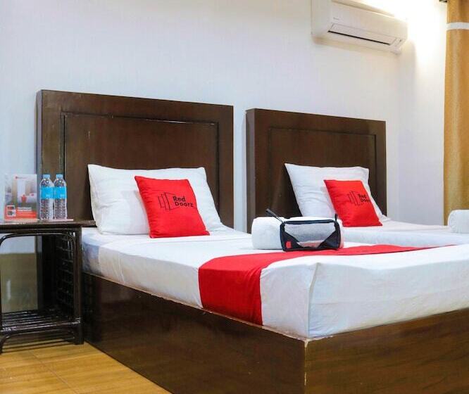 Hotelli Reddoorz @ Junquera Extension Cebu