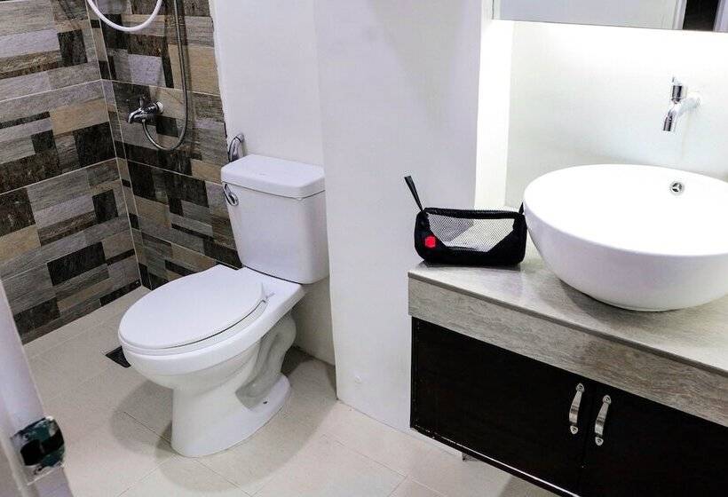 Hotelli Reddoorz @ Junquera Extension Cebu