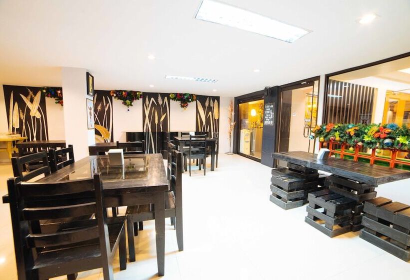 Hotelli Reddoorz Plus Near San Pedro Cathedral