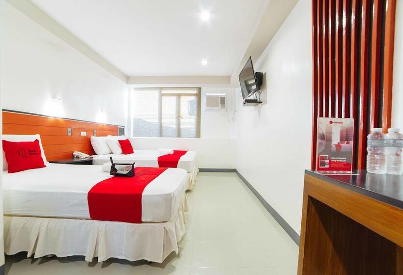 Hotelli Reddoorz Plus Near San Pedro Cathedral