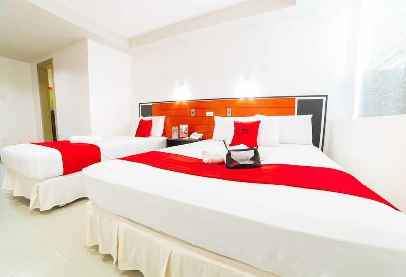 Hotelli Reddoorz Plus Near San Pedro Cathedral