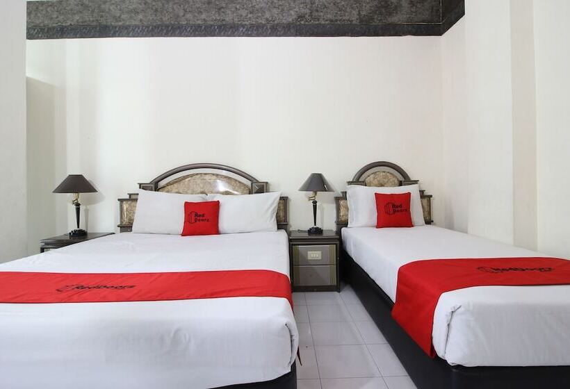 بنسيون Reddoorz Near Malioboro Mall