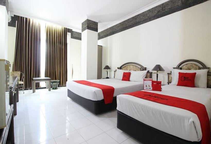 펜션 Reddoorz Near Malioboro Mall