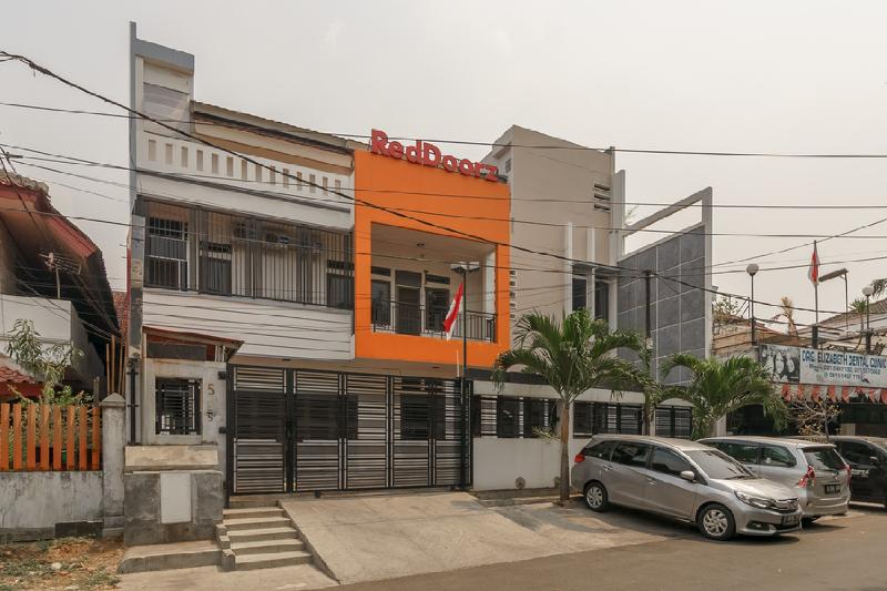 פנסיון Reddoorz @ Tanjung Duren