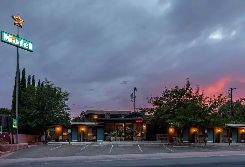 Historic Star Motel