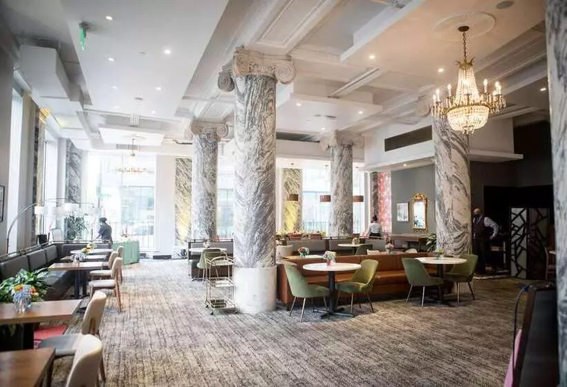 The Candler Hotel Atlanta, Curio Collection By Hilton