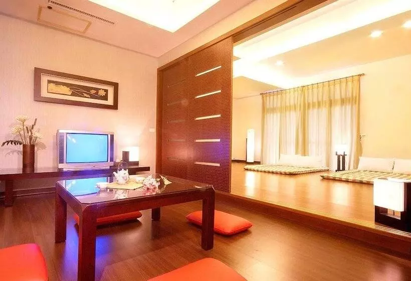 تختخواب و صبحانه Guan Jing Lou Garden