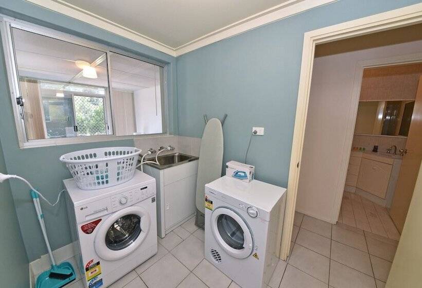 Comfy Home Near Airport & City 2280