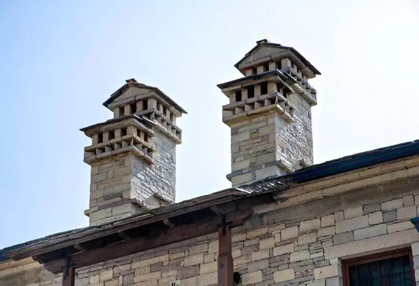 Hostelli Gioraldi Art