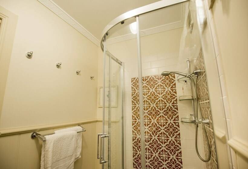 פונדק Mill House