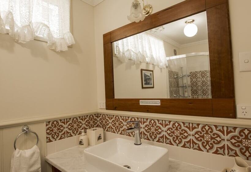 פונדק Mill House