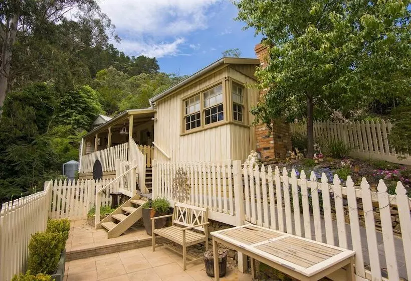 Hostal Mill House