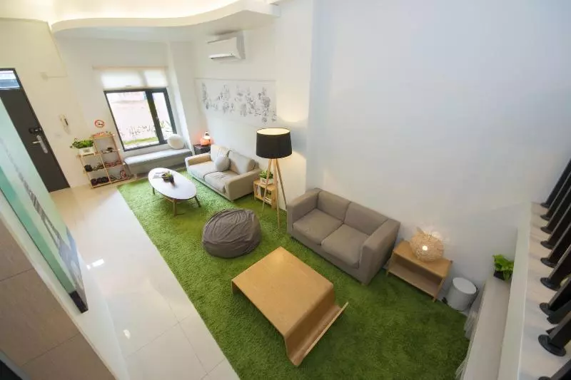 مسافرخانه 極簡旅行民宿 Simple Travel B&b