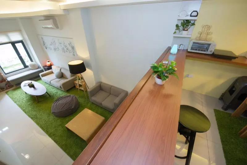 مسافرخانه 極簡旅行民宿 Simple Travel B&b