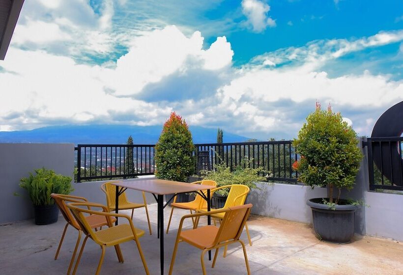 ホテル 32 Guest House By Oyo