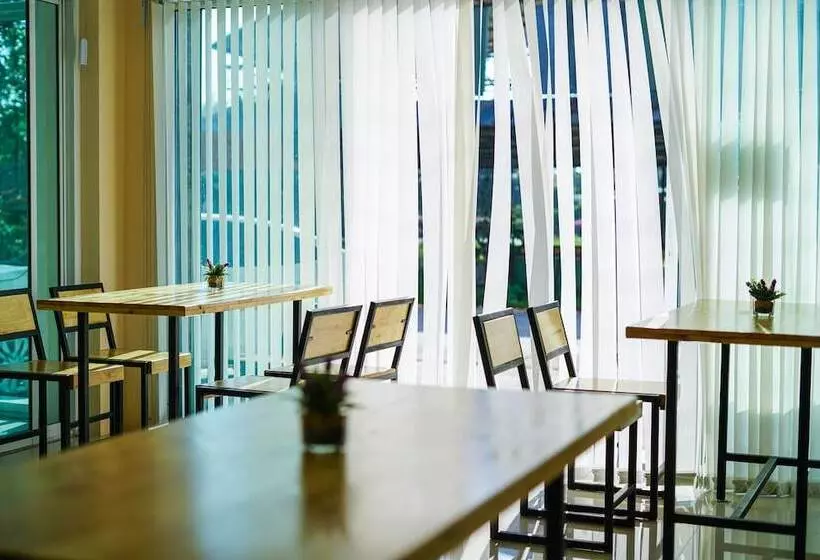 ホテル Bees Smile