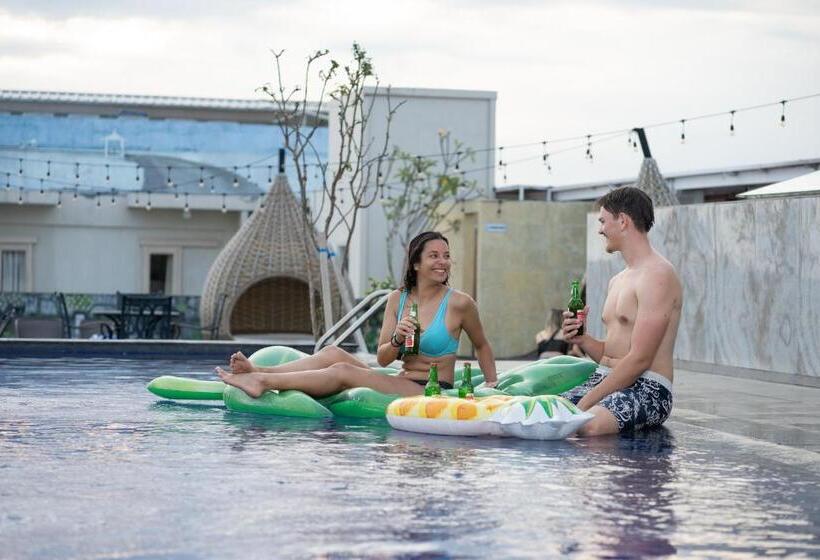 Boss Legian Hotel Powered By Archipelago