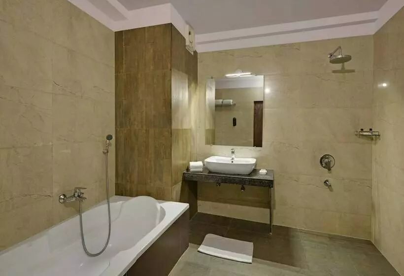 Hotelli Highway King Behror Neemrana