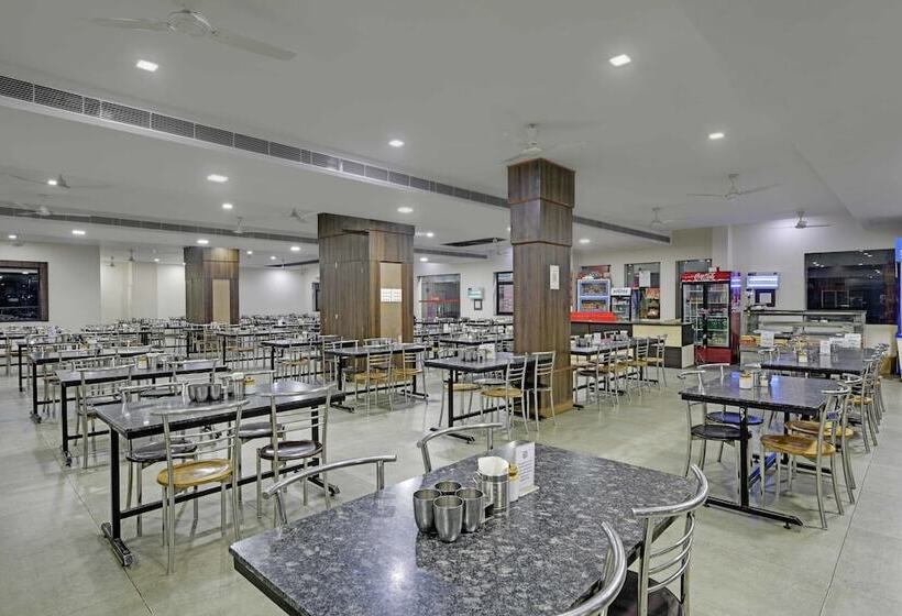 Отель Highway King Behror Neemrana