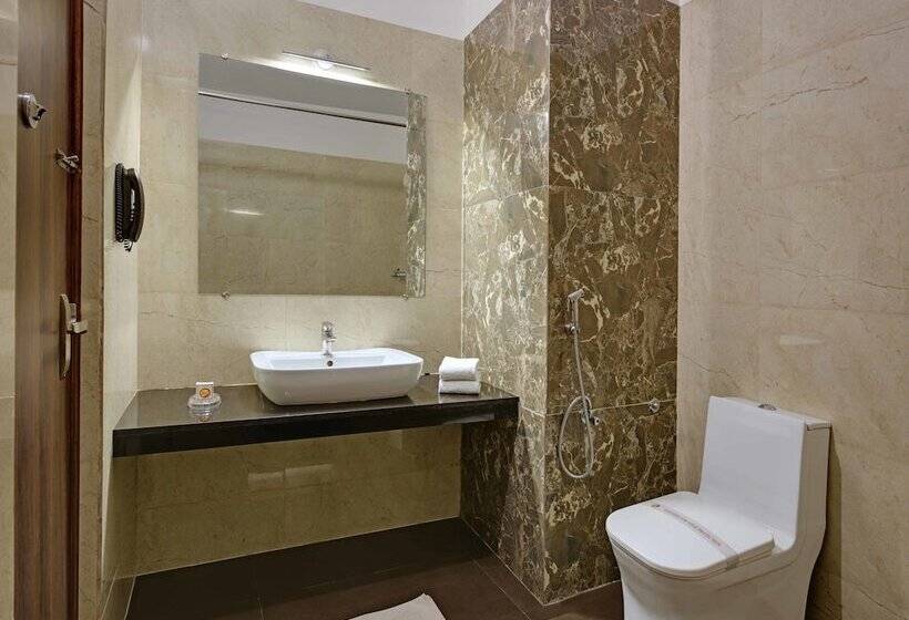 Отель Highway King Behror Neemrana