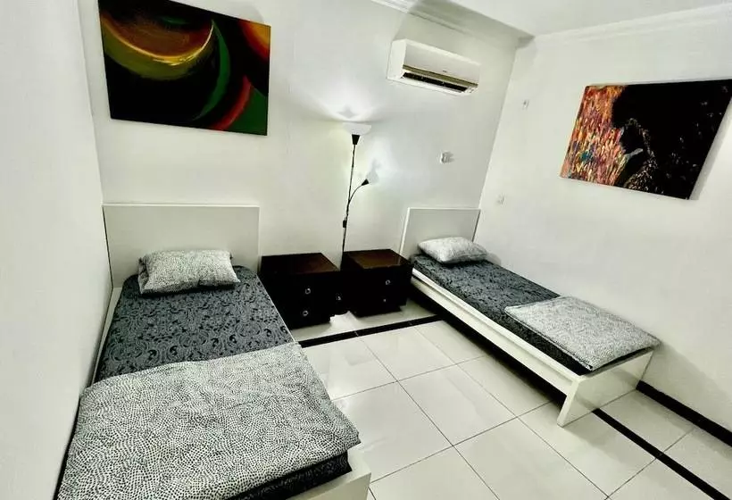 هتل Home Stay Hostel