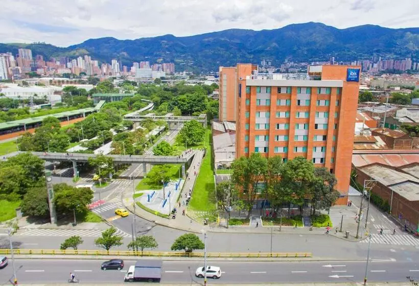 ホテル Ibis Budget Itagui