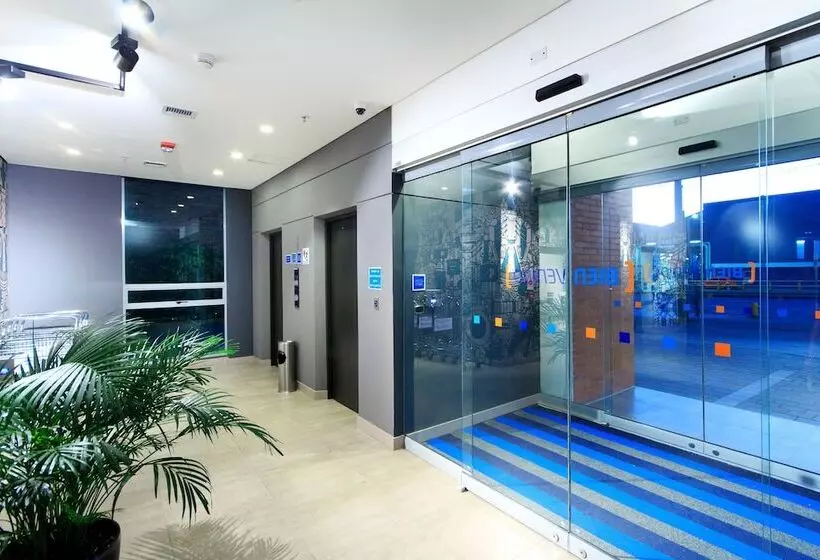 ホテル Ibis Budget Itagui