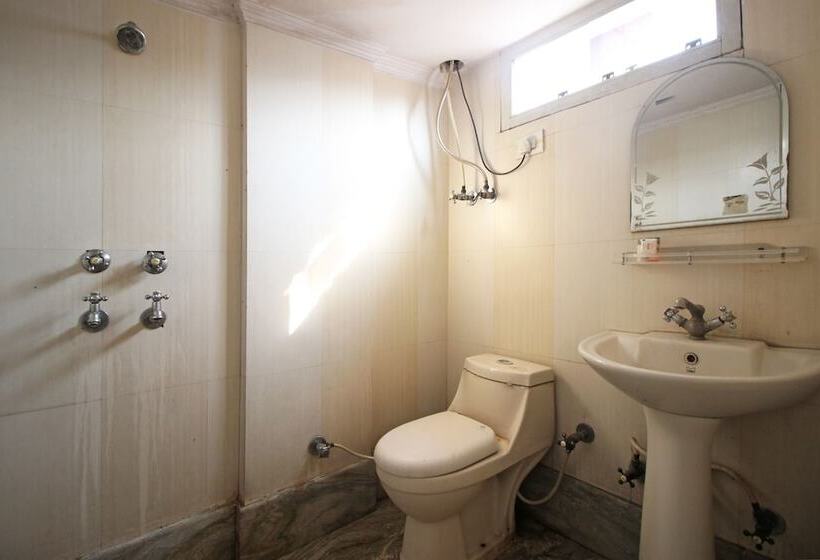 فندق O Madhur Regency