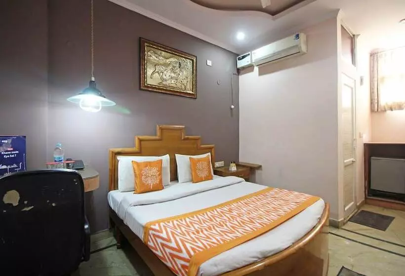 Hotelli O Madhur Regency