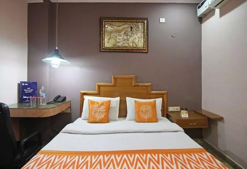 Hotelli O Madhur Regency