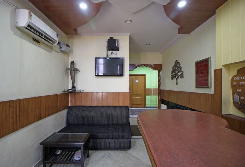 فندق O Madhur Regency