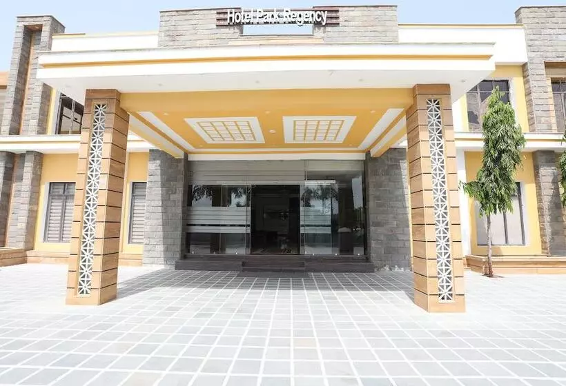 ホテル Park Regency By Oyo Rooms