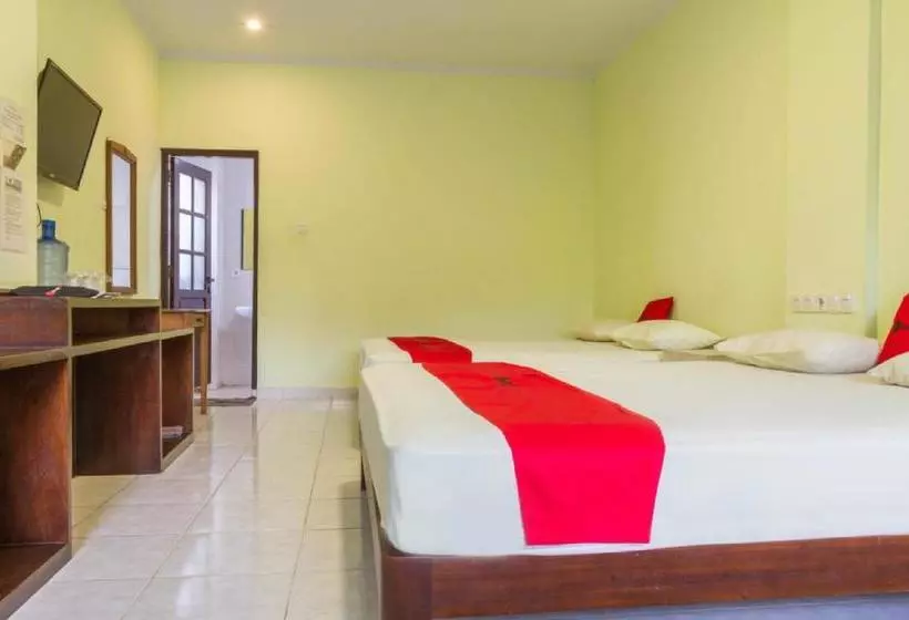 Hotelli Reddoorz Plus Near Pantai Barat Pangandaran