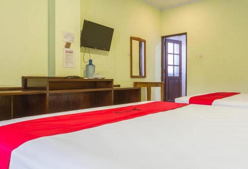 Szálloda Reddoorz Plus Near Pantai Barat Pangandaran