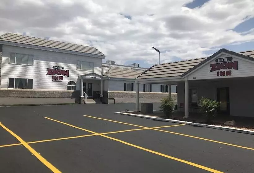 Hotelli Ramada By Wyndham La Verkin Zion National Park