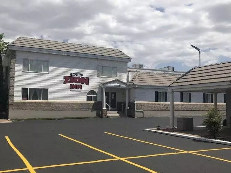 Hotelli Ramada By Wyndham La Verkin Zion National Park