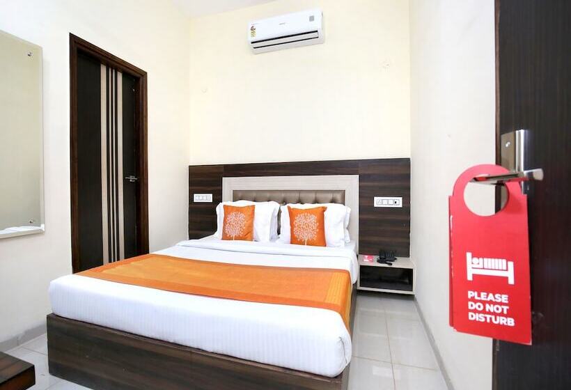 Oyo 16443 Hotel Jb