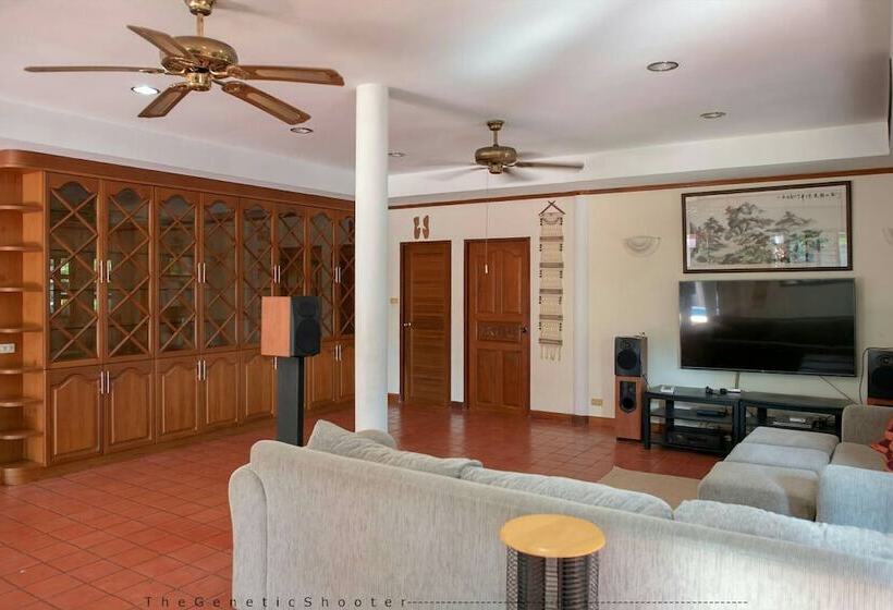 Xanadu Pool Villa At Phala