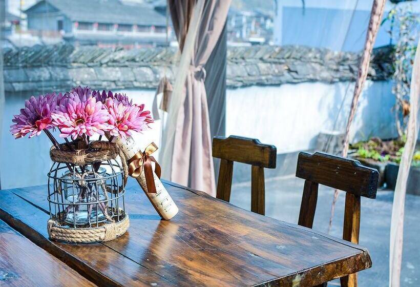 簡易ホテル Fenghuang Joy Riverview