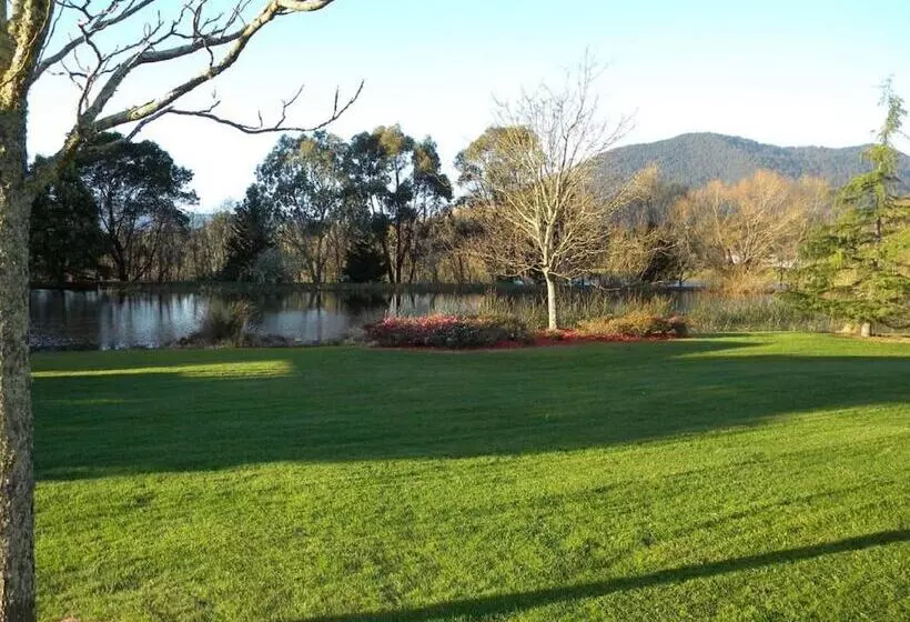 簡易ホテル Sanctuary Park Cottages