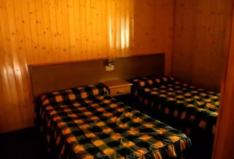 هتل Bungalows Camping Parque Nacional De Monfragüe
